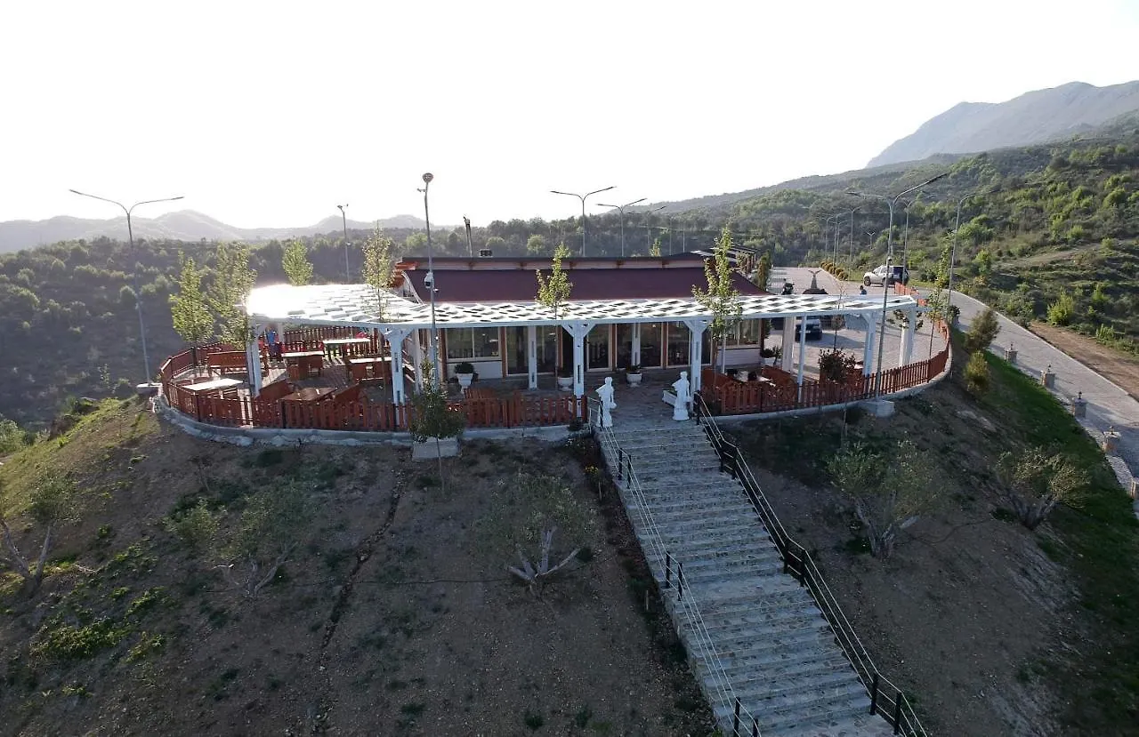 Bujtina E Muriqit Zogaj  Resort