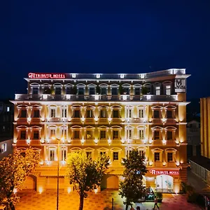 4* Hotel Tribute