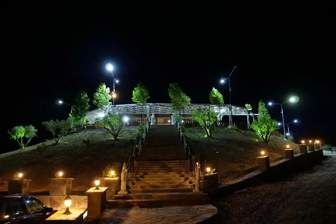 Bujtina E Muriqit Shkoder Resort